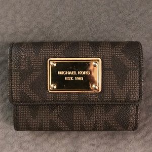 Michael Kors mini wallet